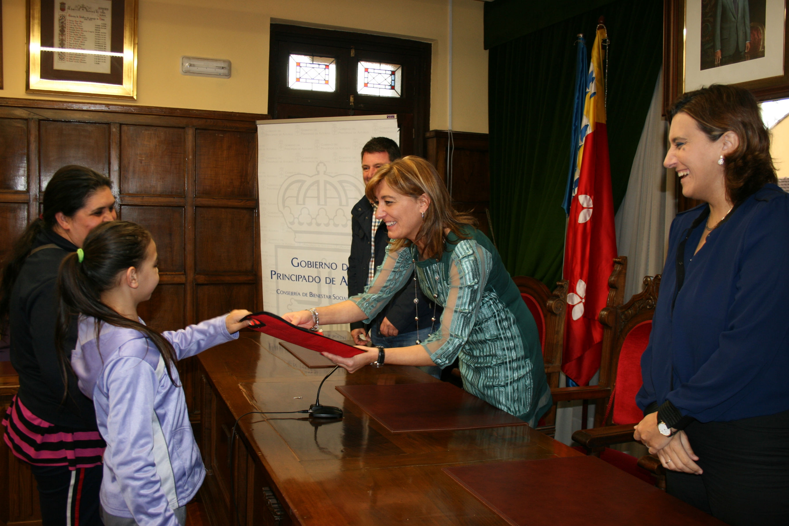 20131024 entrega viviendas Nava El Digital de Asturias