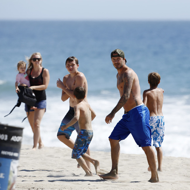 David Beckham takes his children to beach in malibu California part 2 El Digital de Asturias