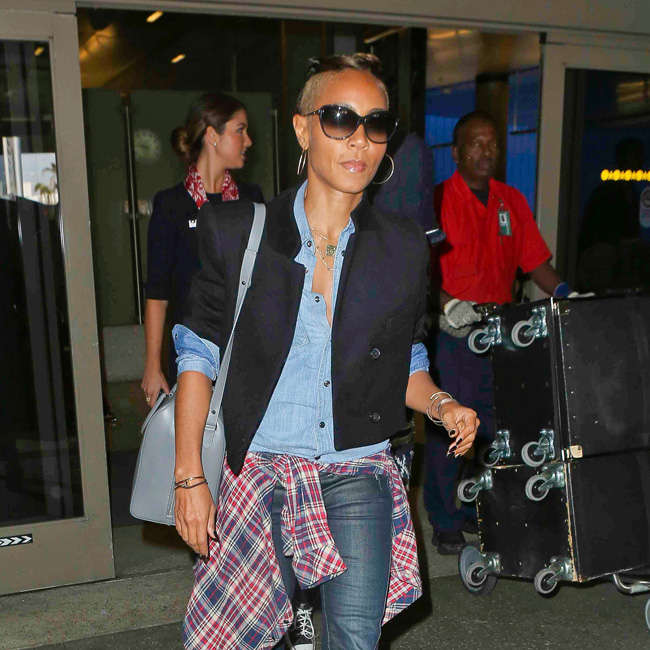 Jada Pinkett Smith debuts new buzz cut at LAX Airport El Digital de Asturias