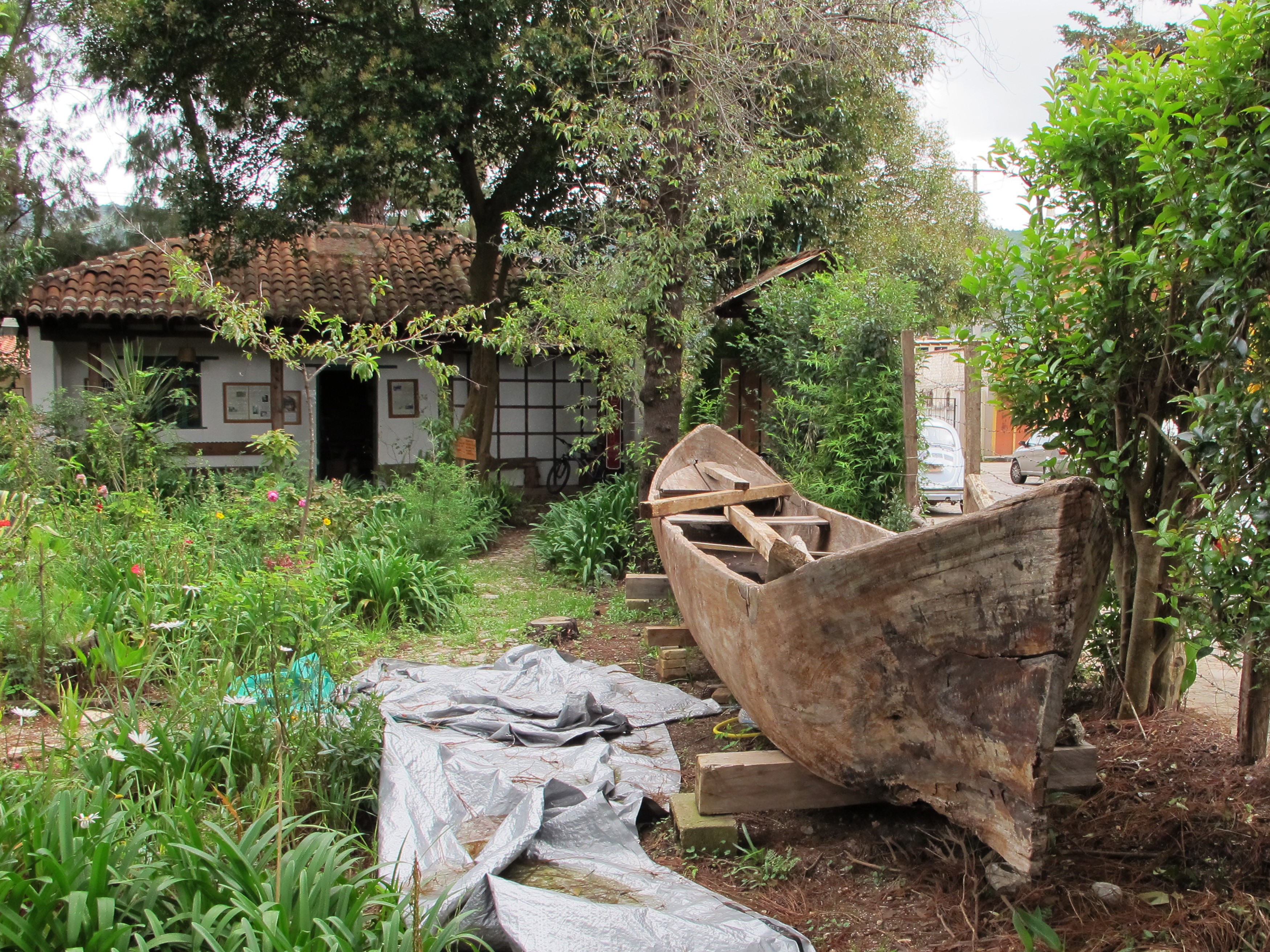 Destino Cancún : Lagunas, canales y ríos, viajamos en canoa como los mayas
