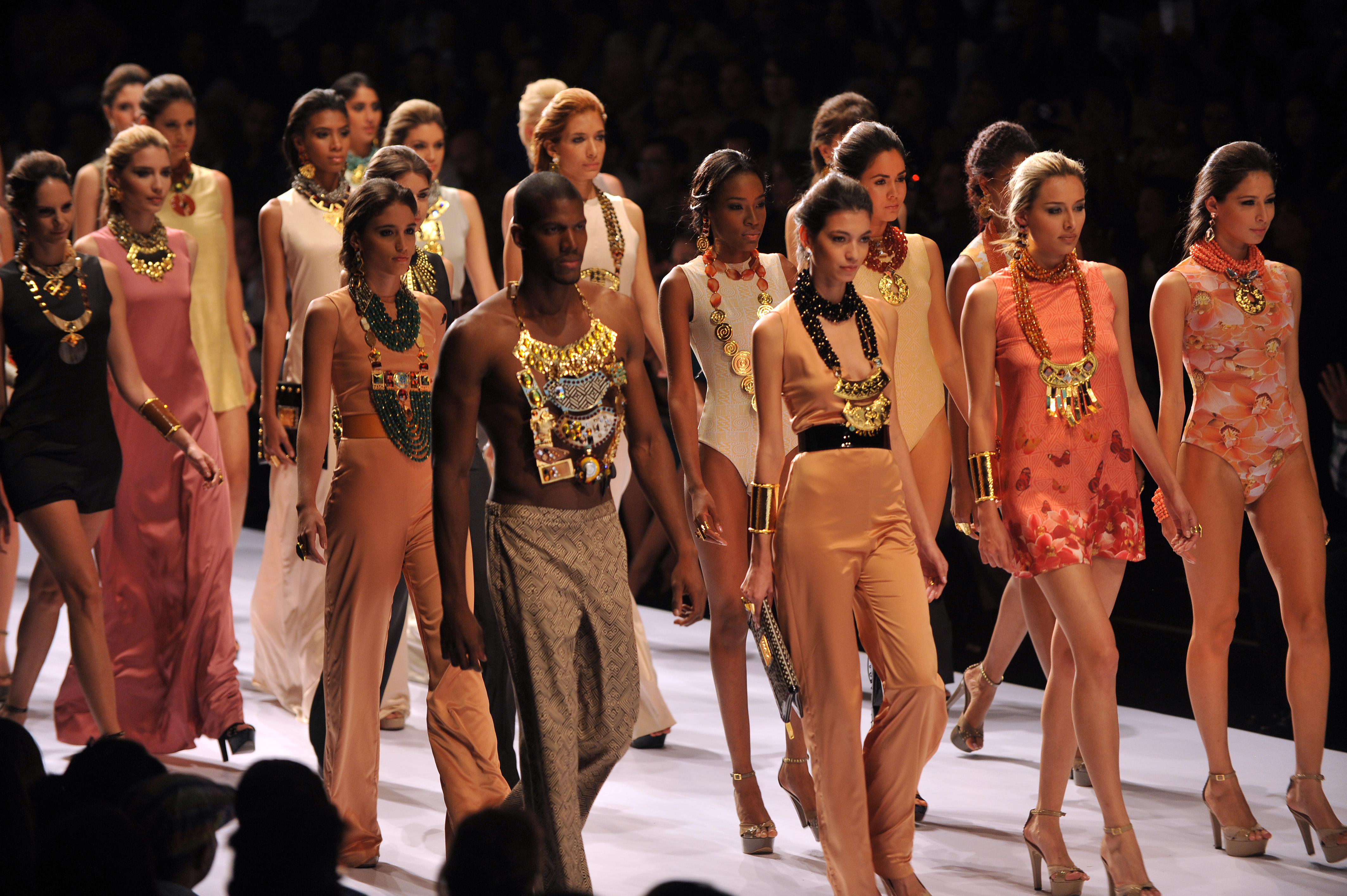 Third day of Cali Exposhow fashion week El Digital de Asturias