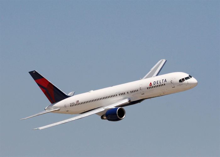 Delta Air Lines ahorrará casi 10 millones en combustible al equipar con tabletas a sus pilotos
