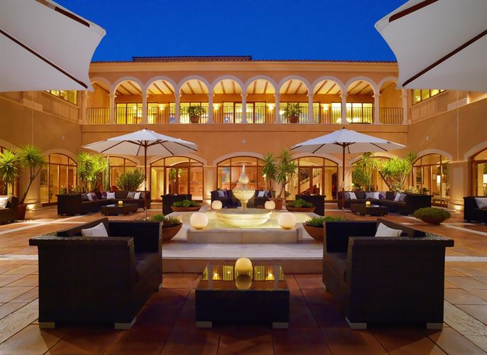 Iberostar renueva su acuerdo estratégico con ReviewPro