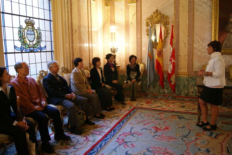Turismo de Segovia enseña lengua y cultura españolas a japoneses jubilados