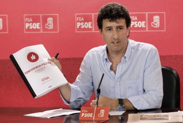 EL PSOE PIDE A IU QUE EVITE MEZCLAR EL PRESUPUESTO CON LA REFORMA ELECTORAL