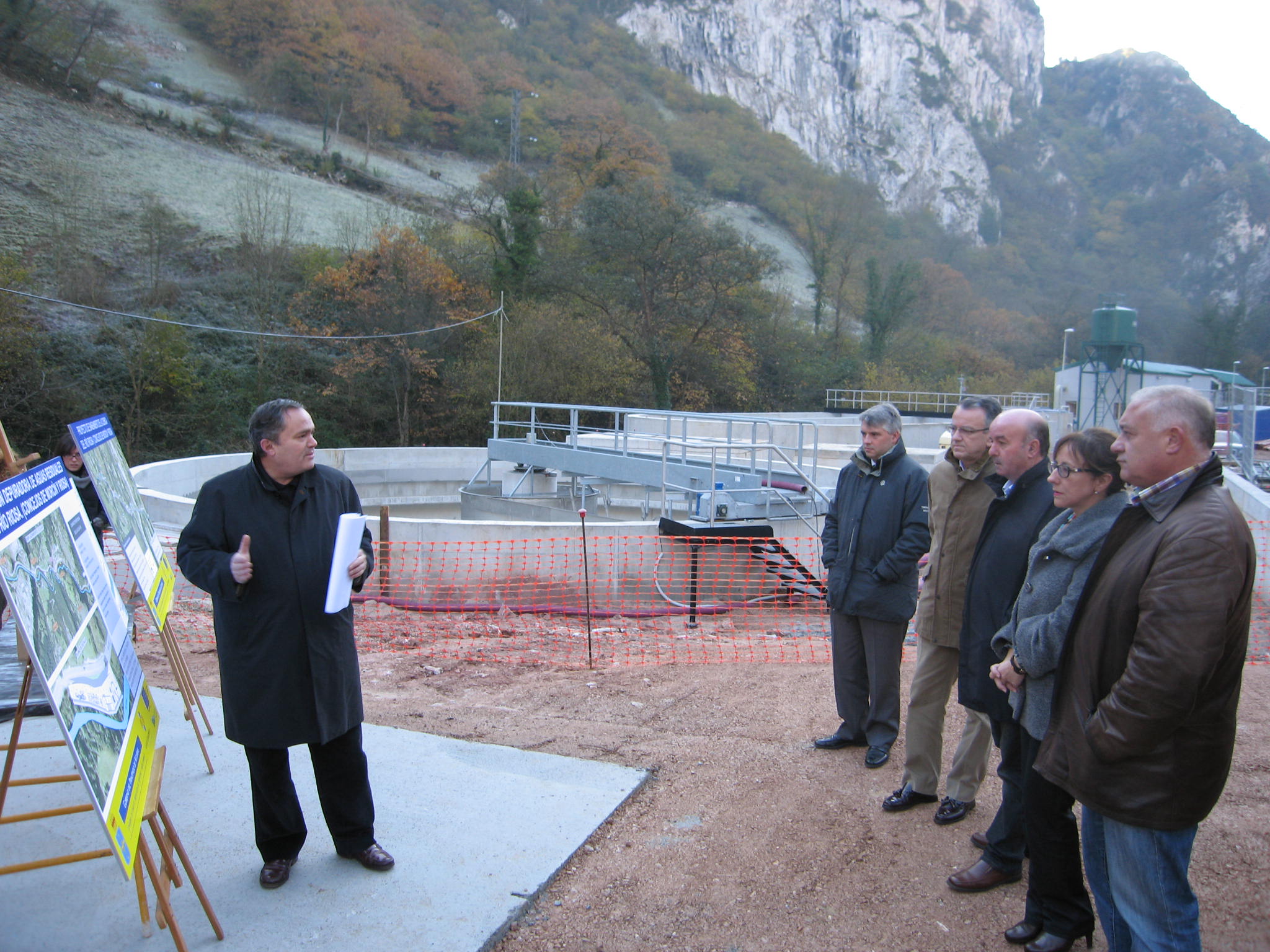 20131207 Visita obras Edar Riosa El Digital de Asturias