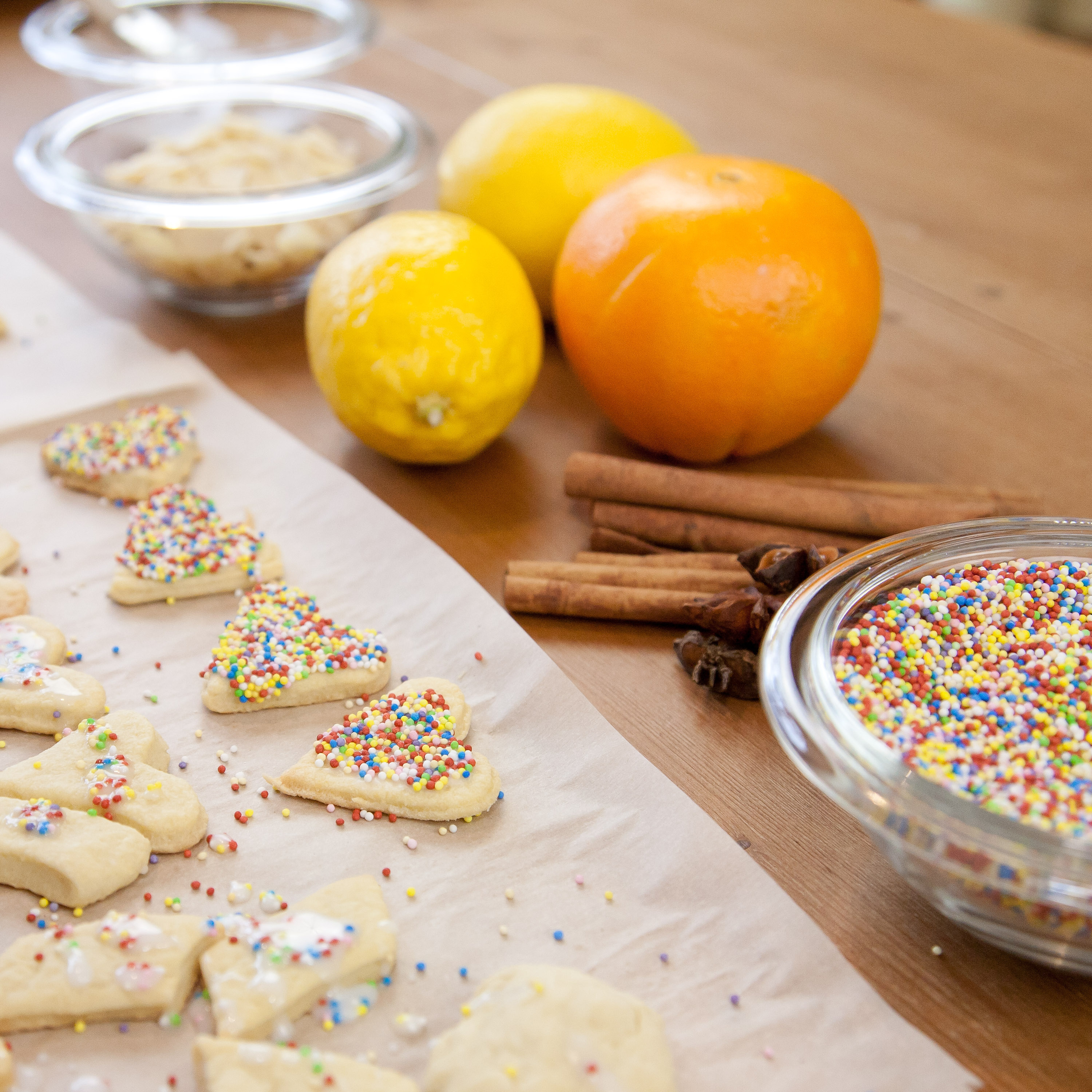 Bunte Herzchen für Zuckerschnuten Weihnachtsgebäck verzieren El Digital de Asturias