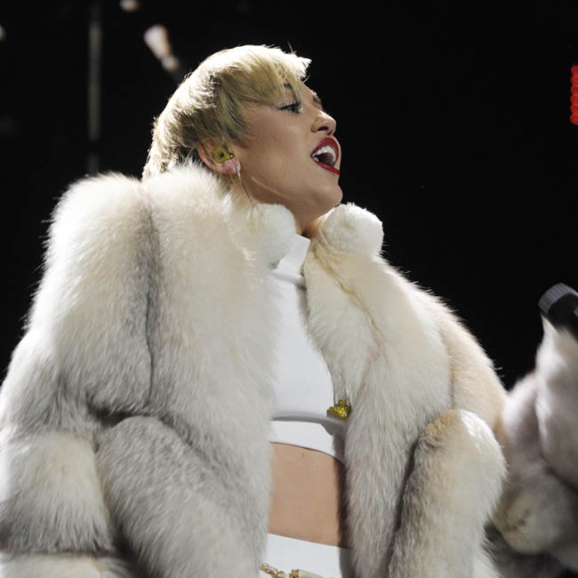 Miley Cyrus and Austin Mahone perform live at Jingle Ball DC