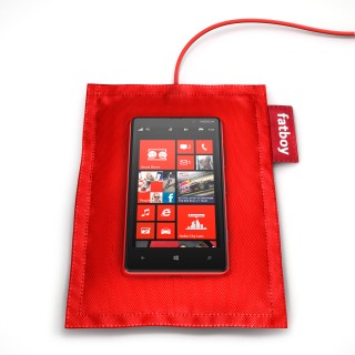 Frei und ungebunden: Wenn Smartphones ohne Ladekabel auskommen