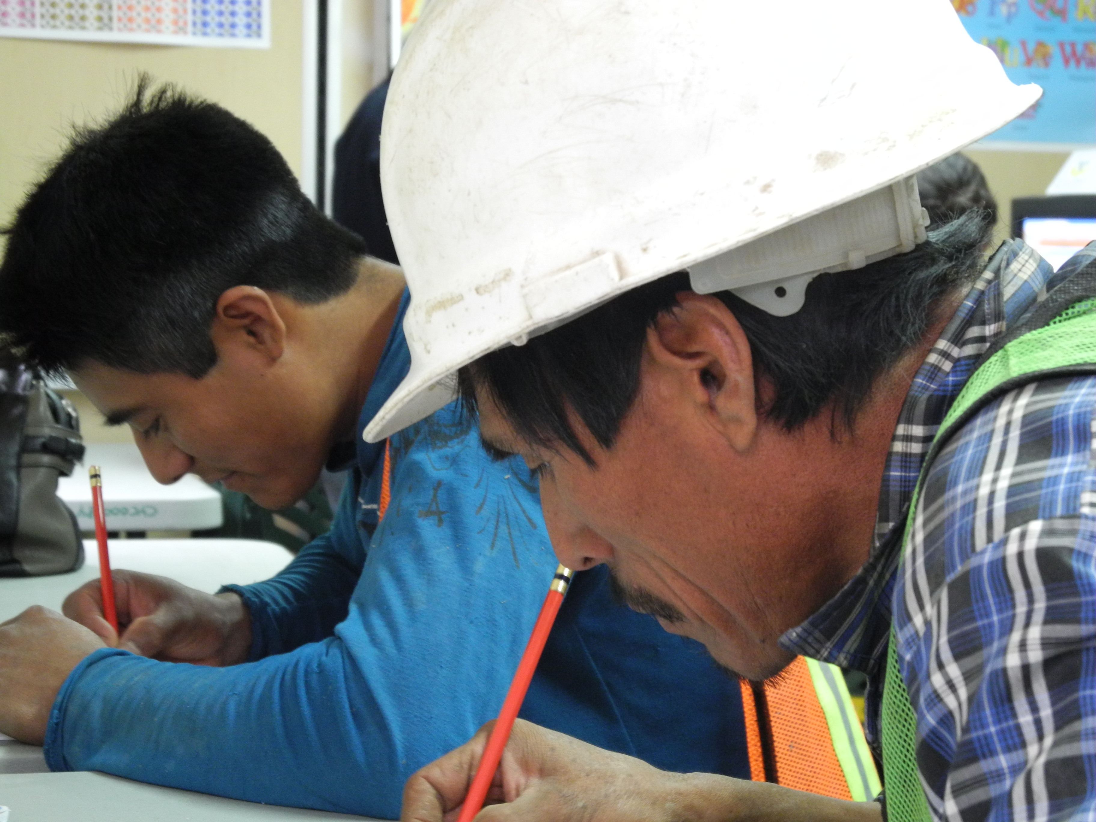 Aprender entre ladrillos las aulas para albañiles en México  El Digital de Asturias