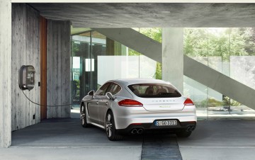 El Porsche Panamera con tecnología plug-in será más barato
