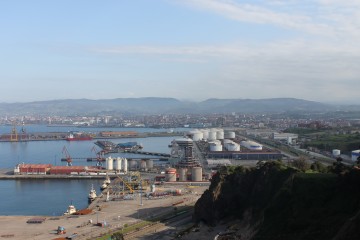 Puerto  Musel 2