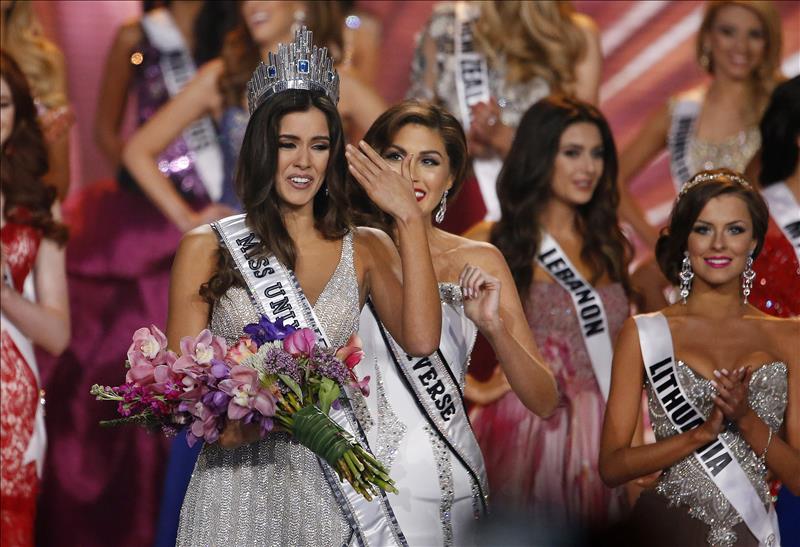 La colombiana Paulina Vega se corona Miss Universo | El ...