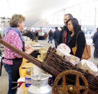 2105_03_22 consejera quesos Siero 1