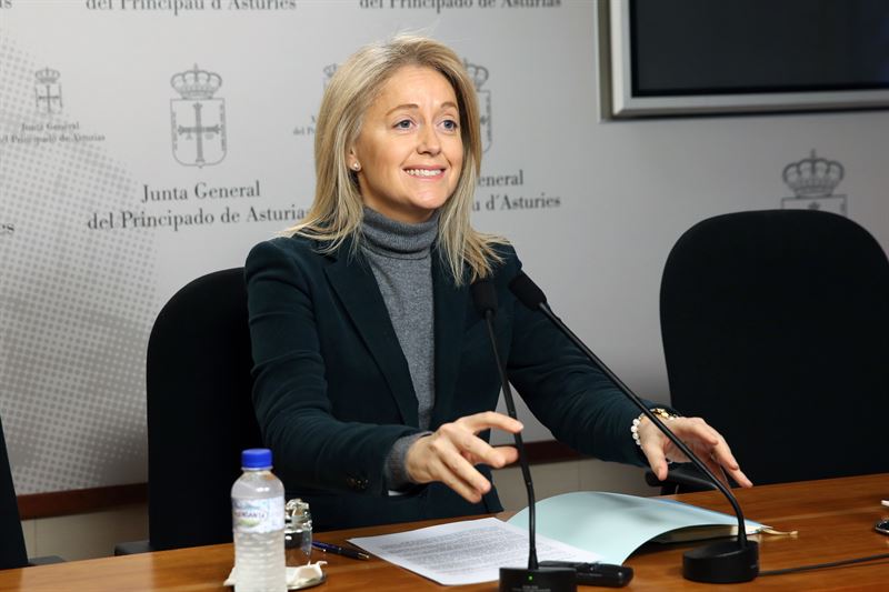 El “detalle” navideño de FORO con Javier Fernández y Dolores Carcedo