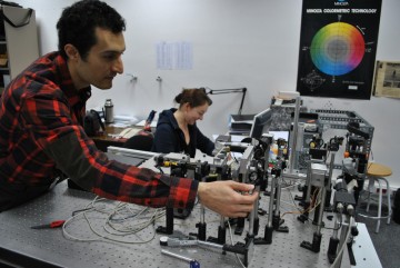 Un-laser-no-invasivo-detecta-el-pulso-de-un-feto-en-tiempo-real_image800_