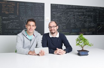 1445503439_fundadores_pabloDCHAyAlfonsoIZQ