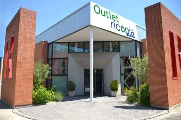 1447232411_fachadaoutlet