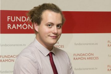 Un-doctorado-te-ensena-a-trabajar-con-inteligencia-y-eso-es-valioso-para-cualquier-empresa_image_380