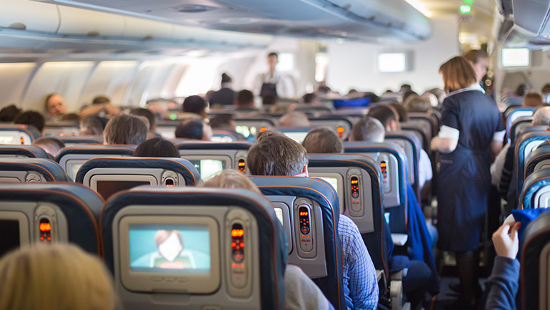 La seguridad de viajar en avión durante el embarazo