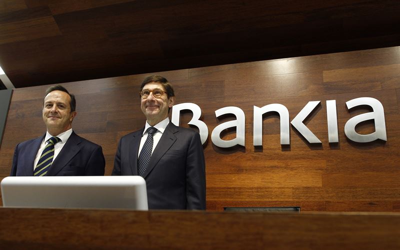 Bankia gana 1.040 millones en 2015