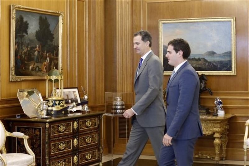 Albert Rivera «Los 40 escaños de Ciudadanos están para negociar desde ya»