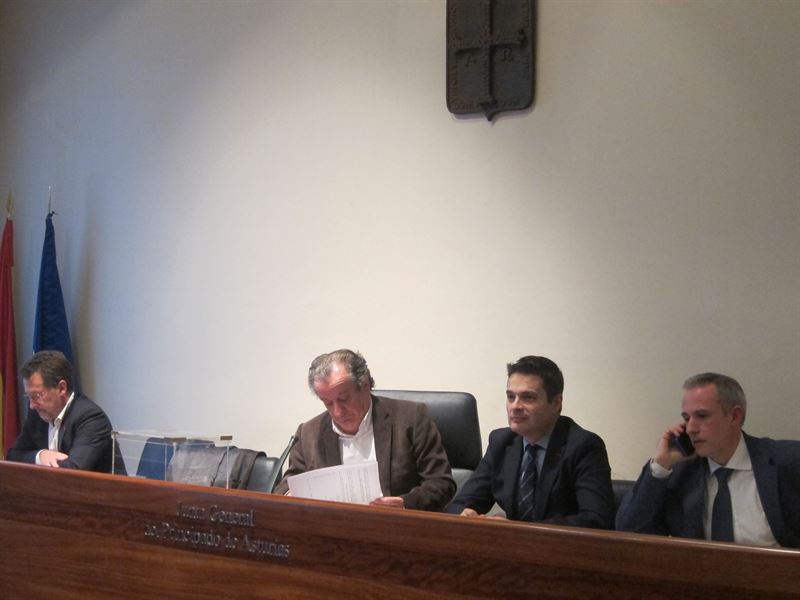 Suspendida en Asturias la Comisión de Educación para evitar un vacío legal