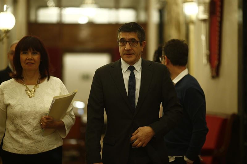 Patxi López llama a la Comisión Constitucional a llevar a la Carta Magna el «sentir ciudadano»