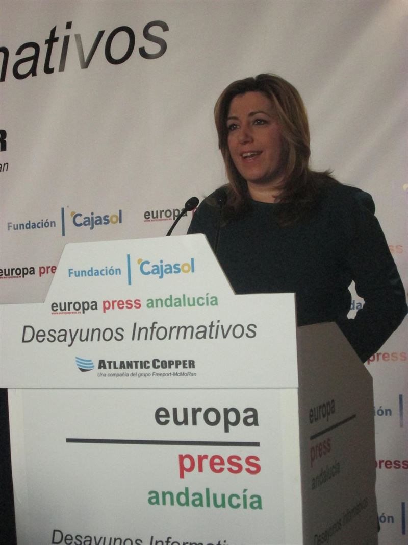 Susana Díaz critica a los que reconocen de manera «vergonzosa» que haya «españoles de primera y de segunda»