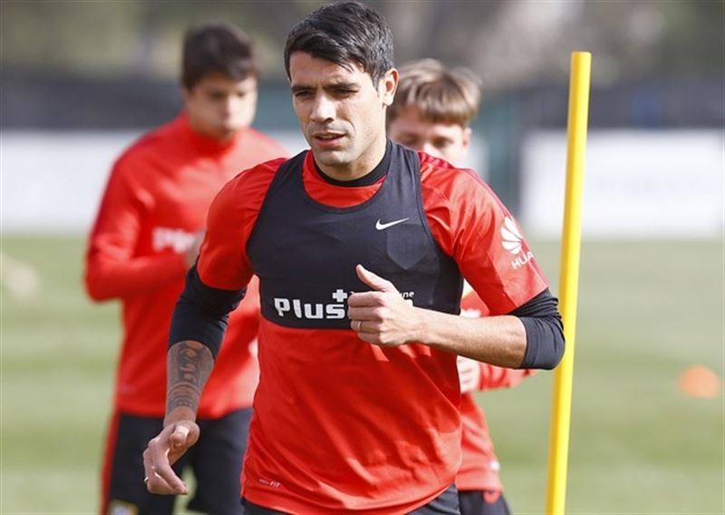 Augusto Fernández recibe el alta médica