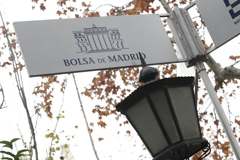 El Ibex 35 abre con alza del 0,34% y recupera los 9.000 enteros