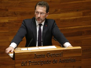 2016_06_02 consejero Educacion en JGPA 1