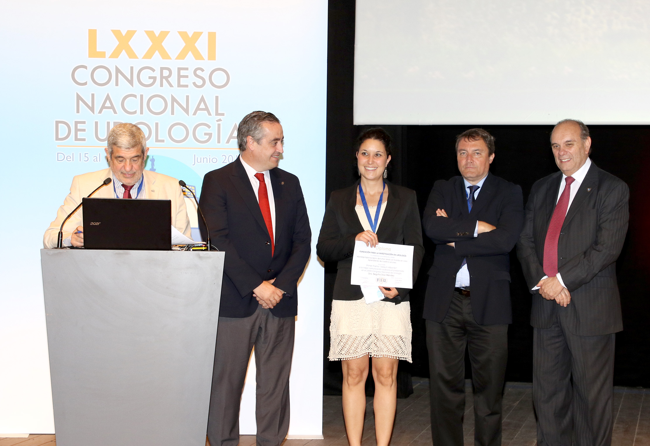 20160624 premio urologia El Digital de Asturias