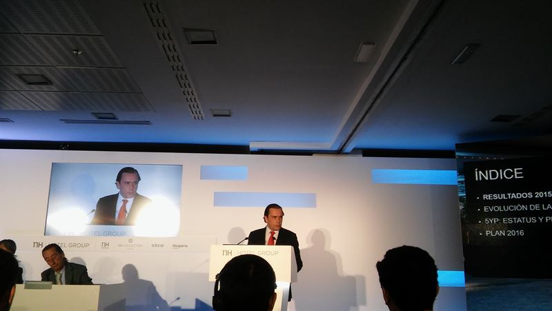La junta de NH Hotel Group cesa a los cuatro consejeros de HNA