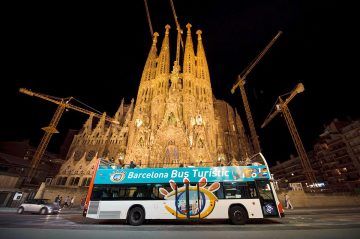 1467889339_barcelona_night_tour_bus_smartmoving