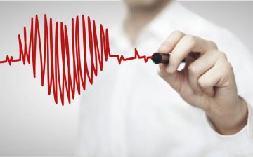 drawing chart heartbeat El Digital de Asturias High resolution man drawing chart heartbeat