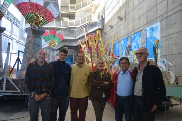 foto carrozas desfile