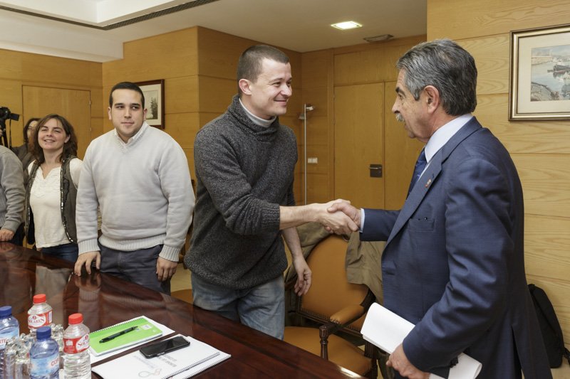 Miguel Ángel Revilla considera «loable y justa» la iniciativa de MERP