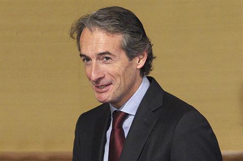 De la Serna defiende la competitividad y los derechos sociales de los transportistas