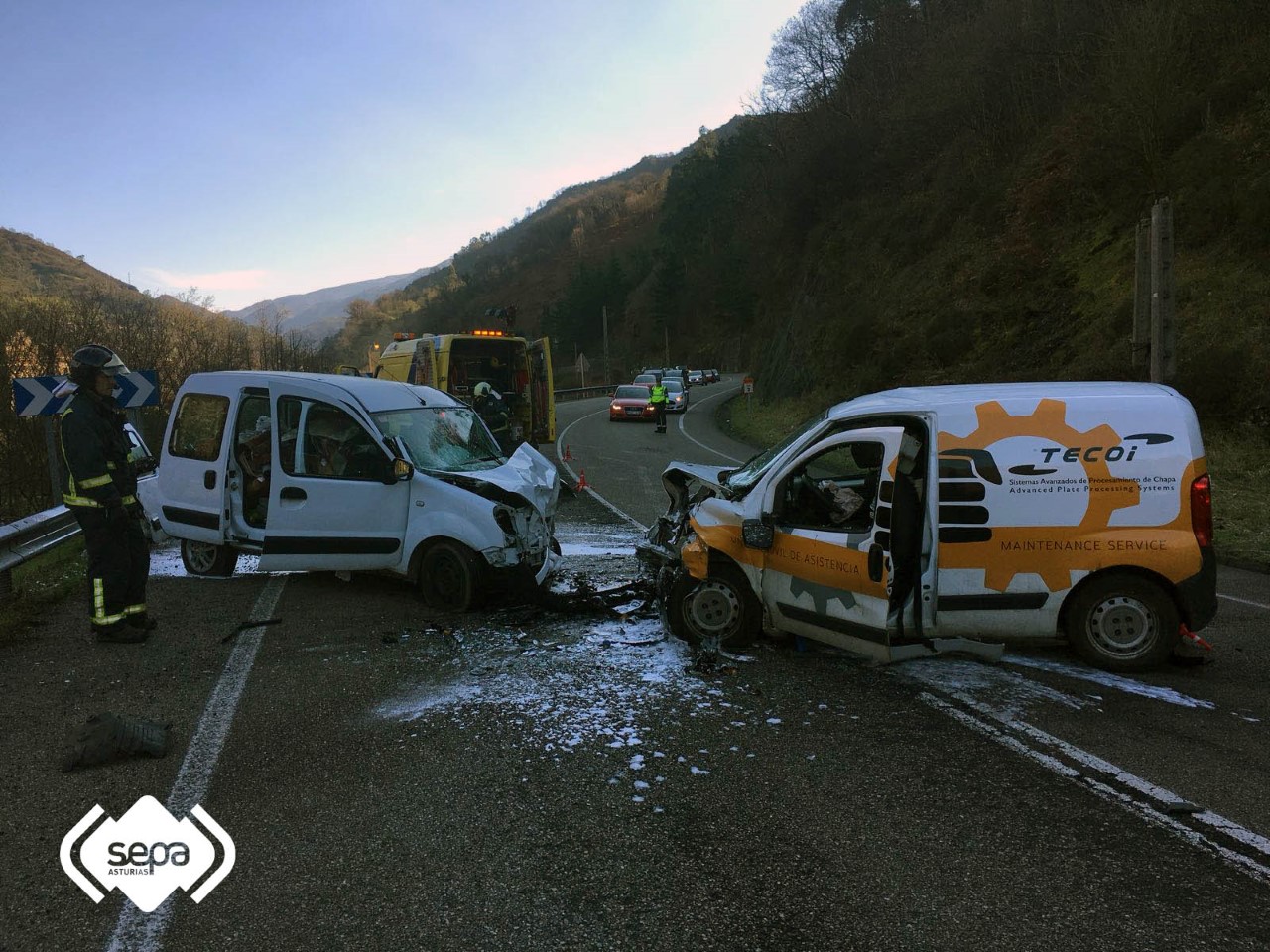 ACCIDENTE DE TRÁFICO EN MIERES El Digital de Asturias
