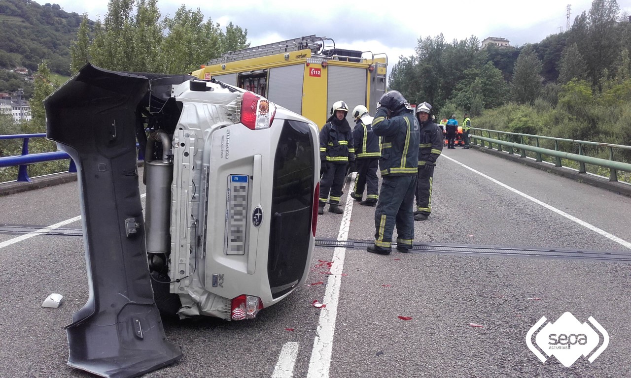 ACCIDENTE DE TRAFICO EN EL ENTREGO El Digital de Asturias