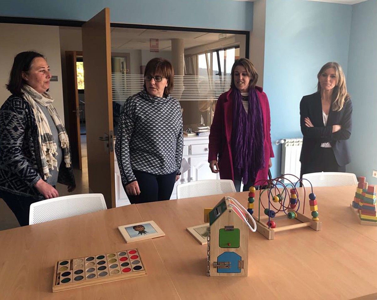 Visita consejera Servicios Sociales Lastres El Digital de Asturias