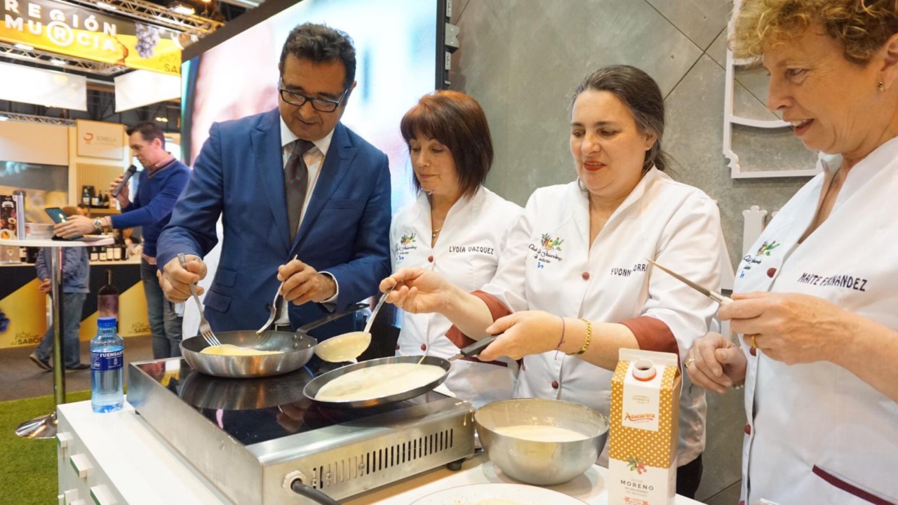 Libro guisanderas en Gourmets 2 El Digital de Asturias