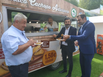 Firma acuerdo Central Lechera y Ternera Asturiana en Fidma 2  El Digital de Asturias