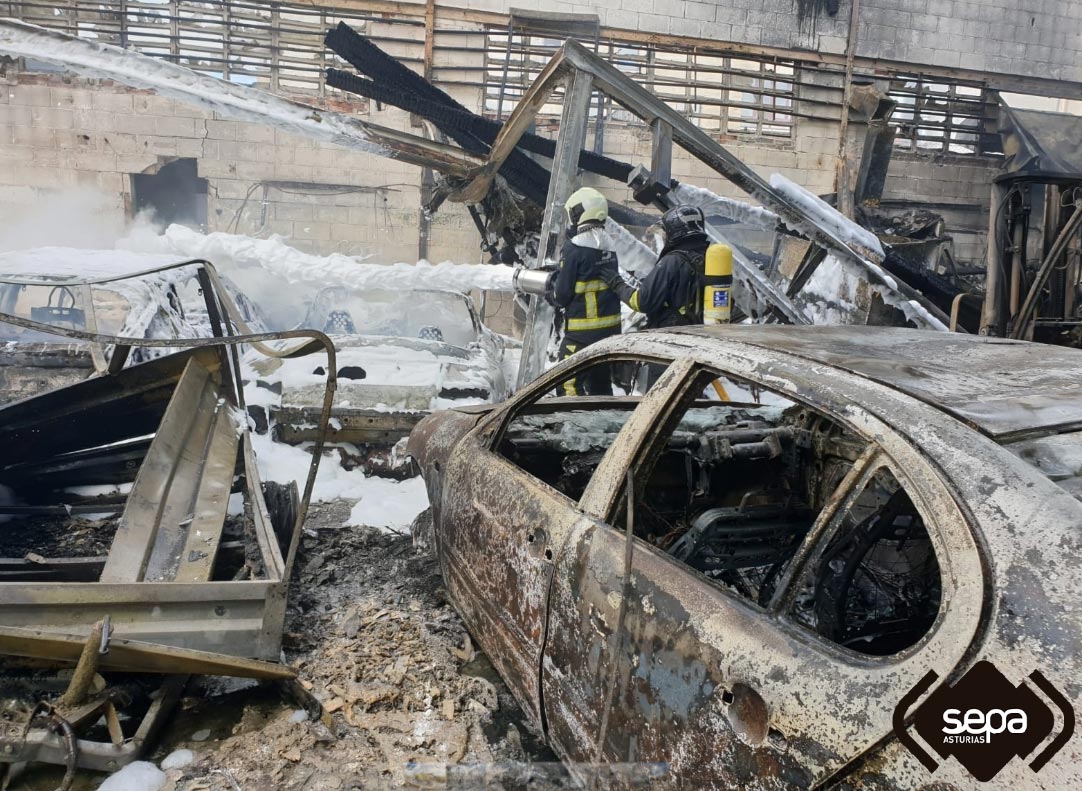 IncencioPoligonoSieroSEPA El Digital de Asturias