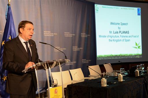 Luis Planas: «Los suelos sanos producen cultivos sanos»