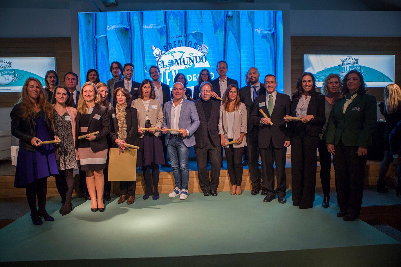 1575454870FotogrupopremiadospremiosZEN El Digital de Asturias