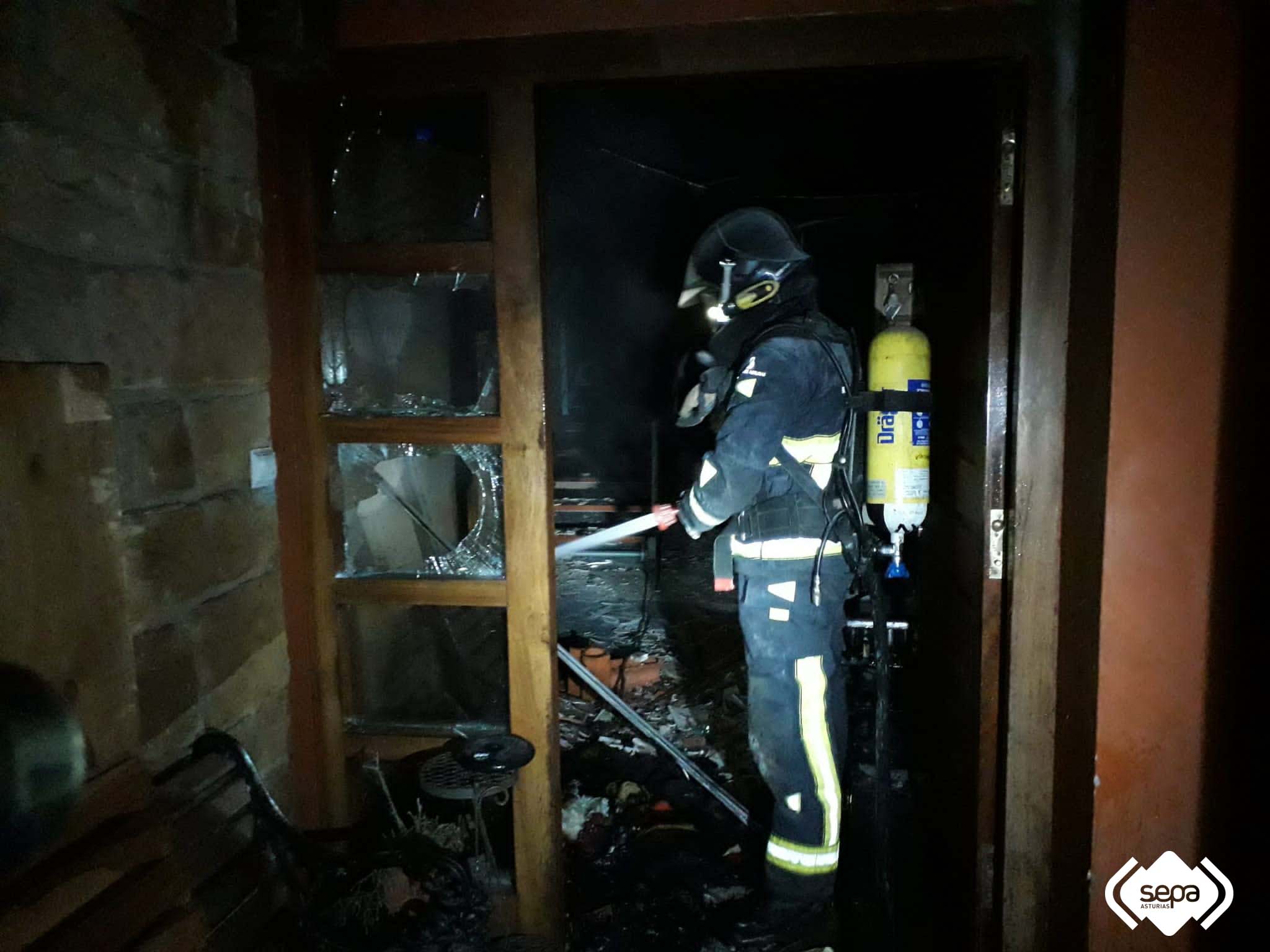 INCENDIO URBANO EN VILLAVICIOSA El Digital de Asturias