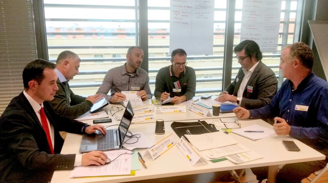 ReunionAkis El Digital de Asturias