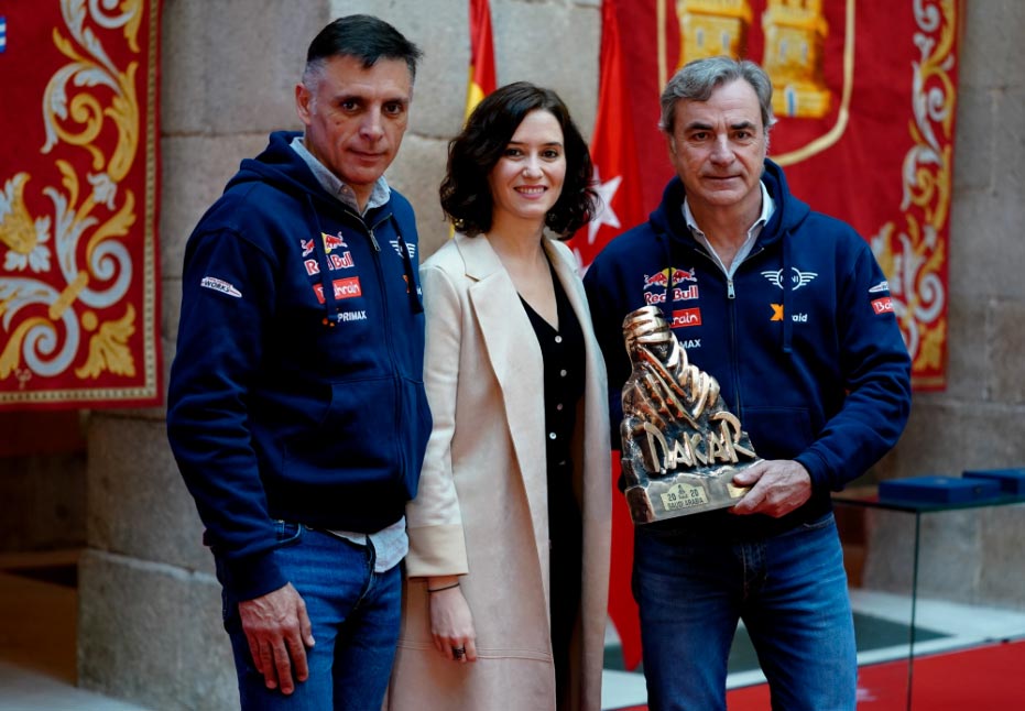 Madrid reconoce el éxito de Carlos Sainz en el Dakar 2020